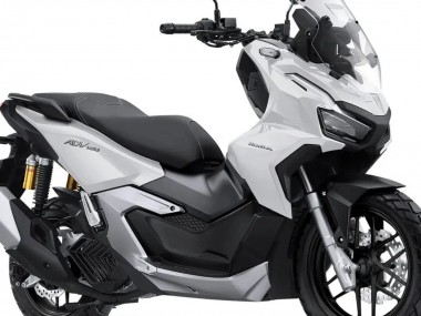 Cheap 2022-2024 Honda ADV160 Motorcycle Fairings - White Black UK